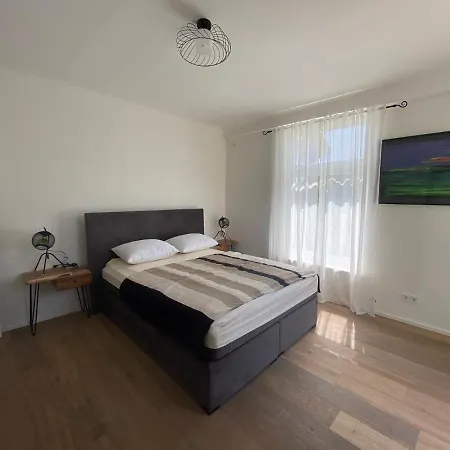 Apartment Rhea